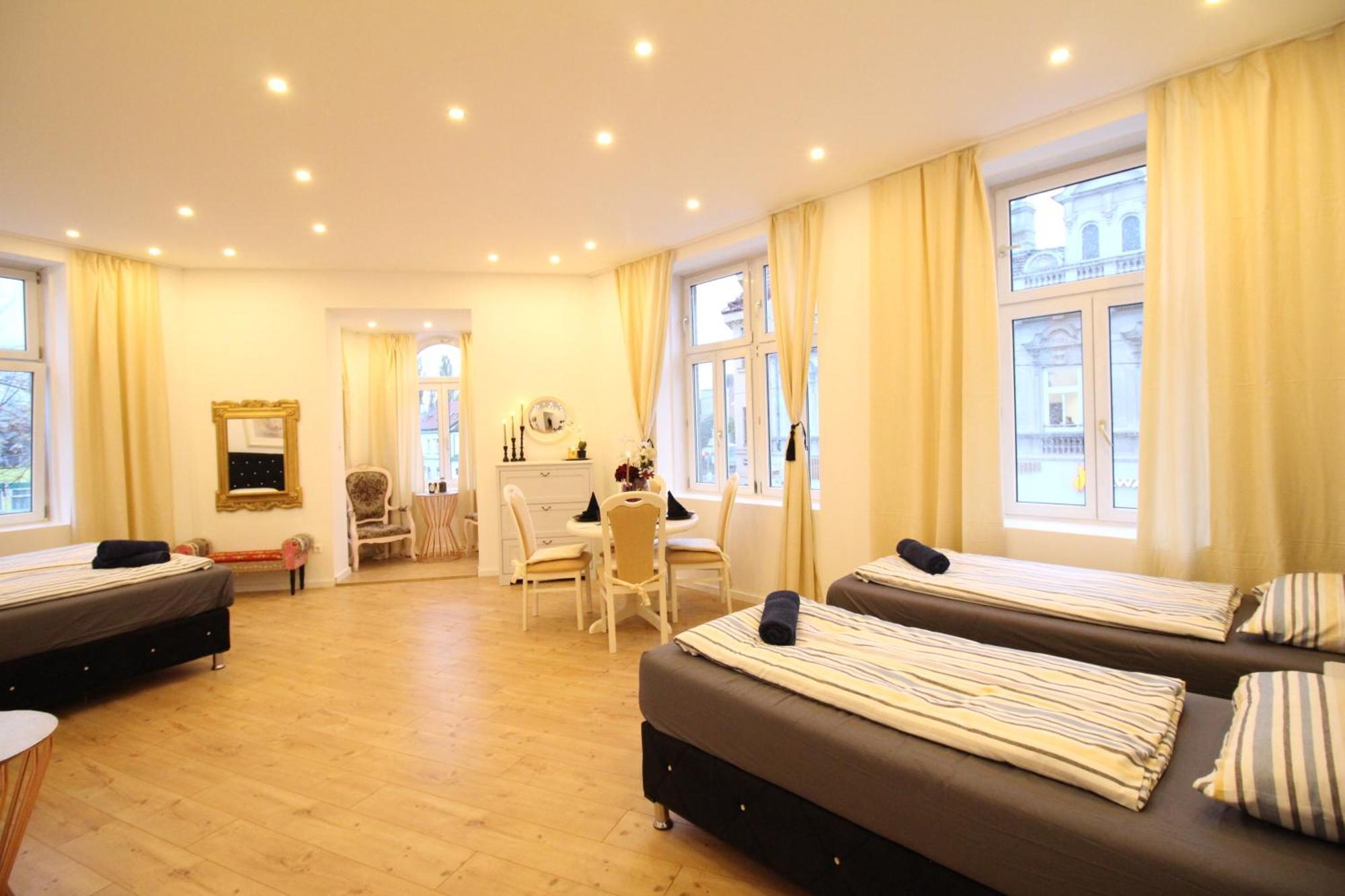 Disc Cozy Rooms In Liesing ウィーン エクステリア 写真