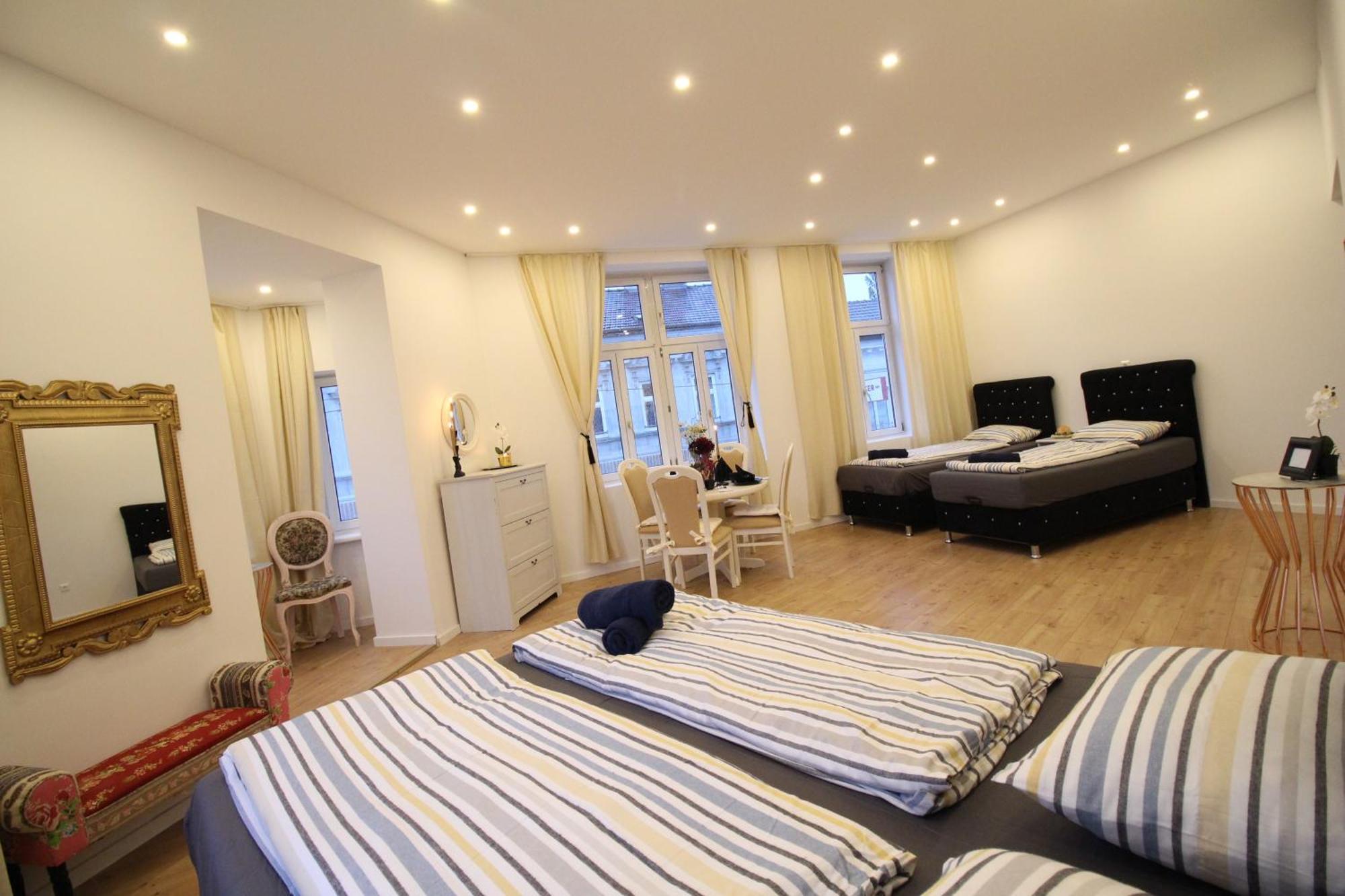 Disc Cozy Rooms In Liesing ウィーン エクステリア 写真